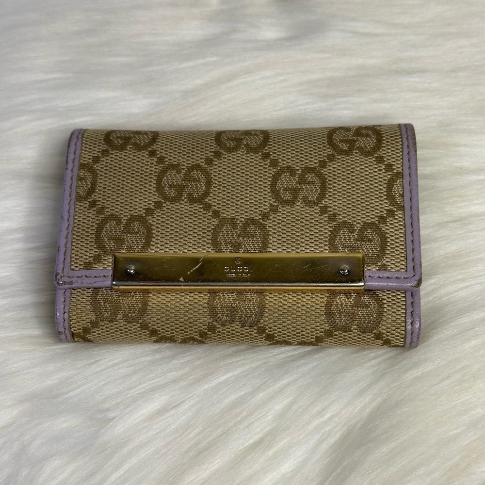 GUCCI monogram key holder in purple